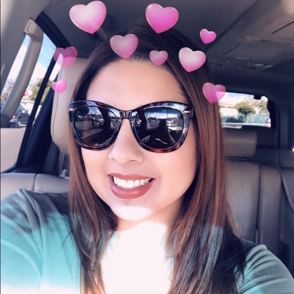 Meet your Posher, Addy - Picture 1 of 1